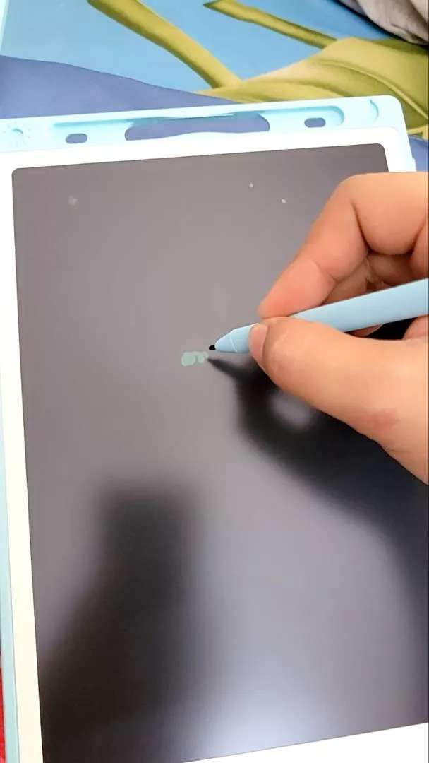 Bút cảm ứng đi kèm bảng LCD