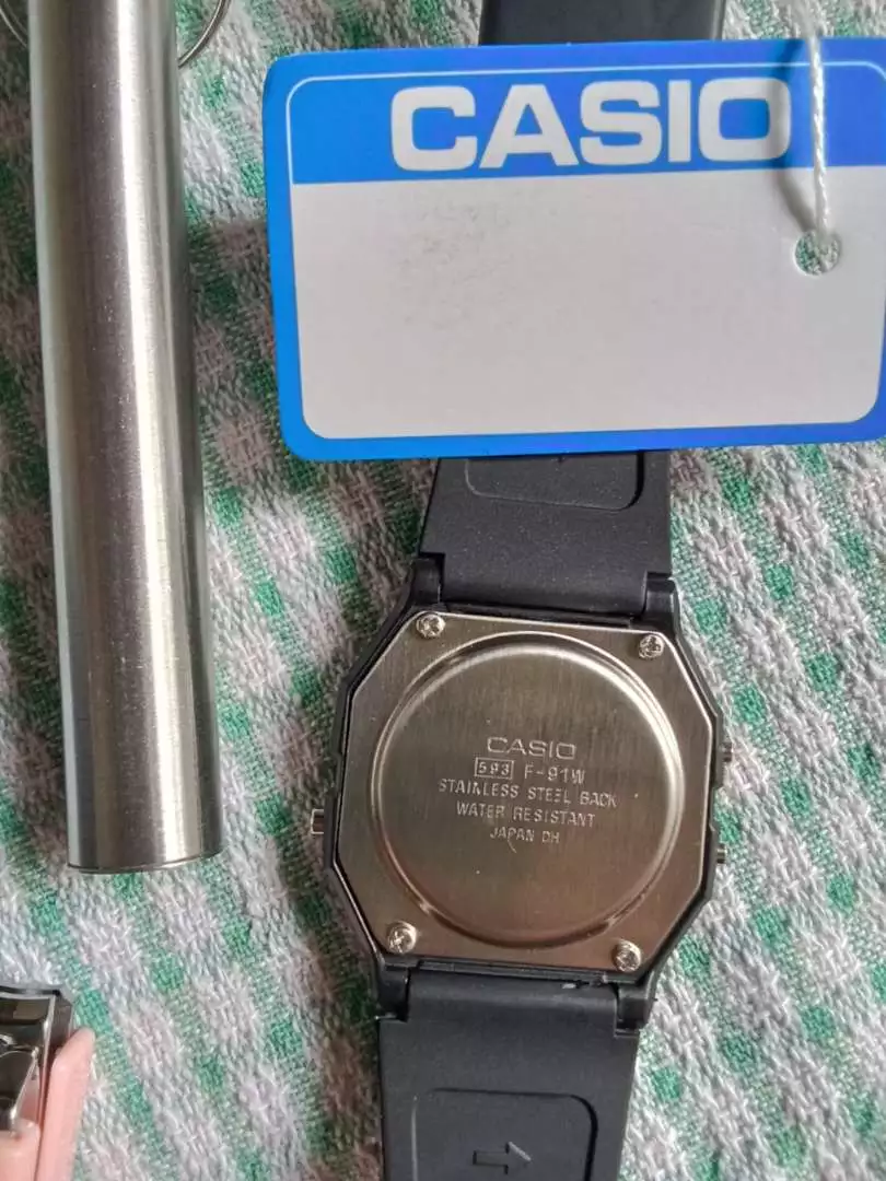 Đồng hồ Casio F-91W1 mặt số điện tử
