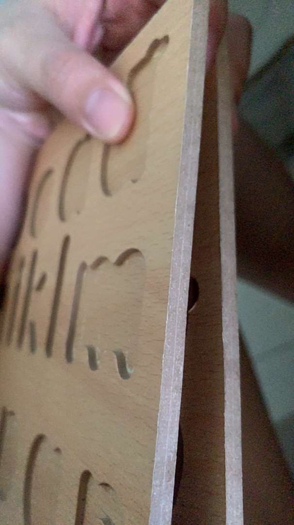 Bảng chữ cái và số nổi bằng gỗ