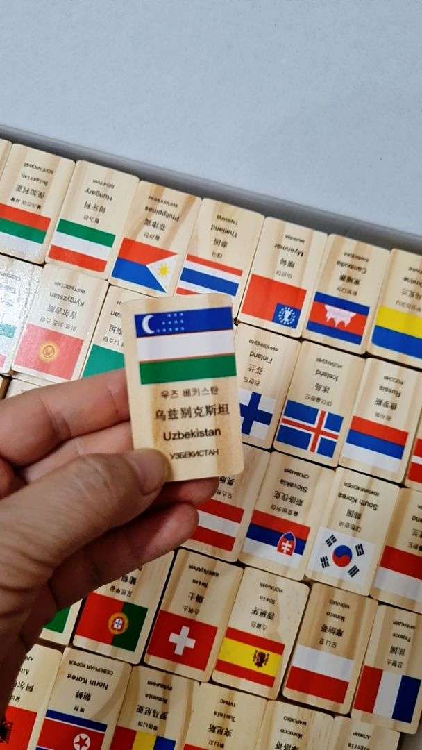 Kích thước bộ Domino cờ