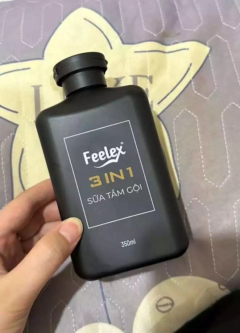 Sữa tắm Feelex 3 in 1 - hương nước hoa cao cấp
