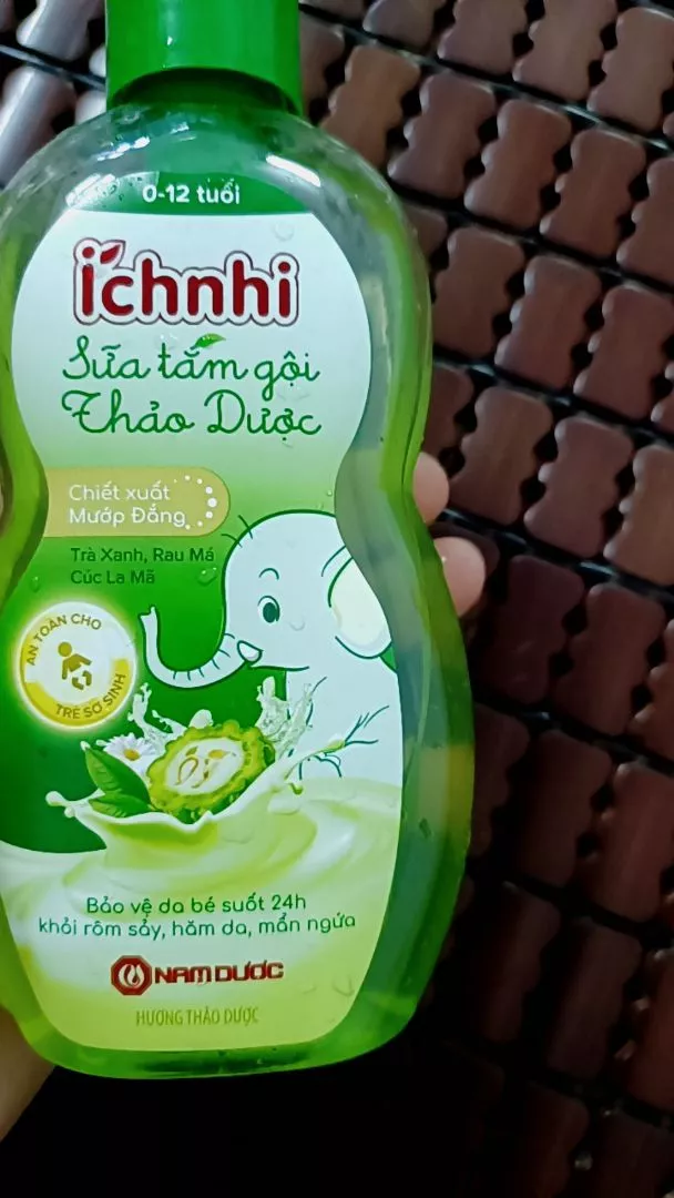 Thành phần thảo mộc sữa tắm gội Ích Nhi