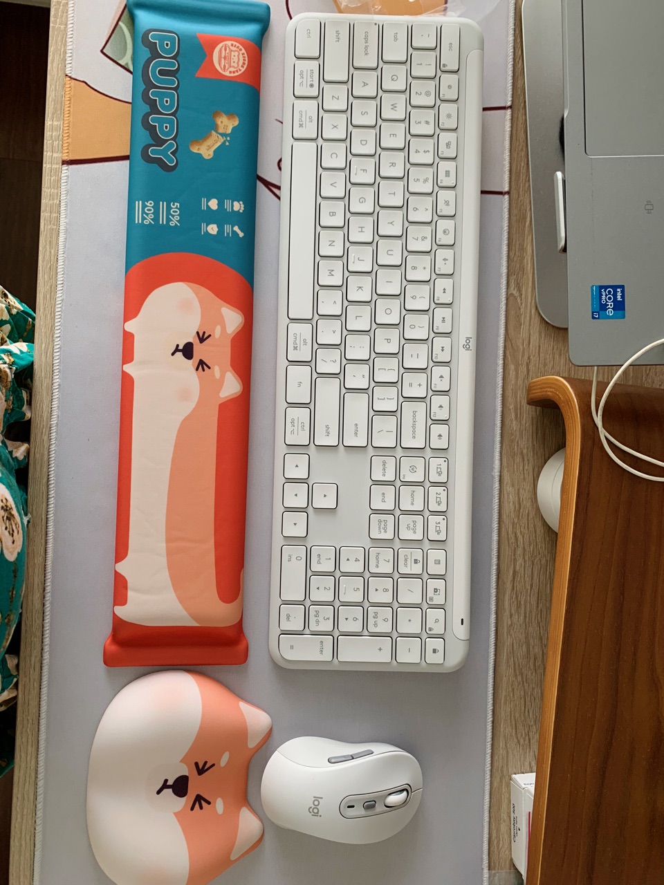 Bàn phím Logitech MK950 kết nối đa thiết bị