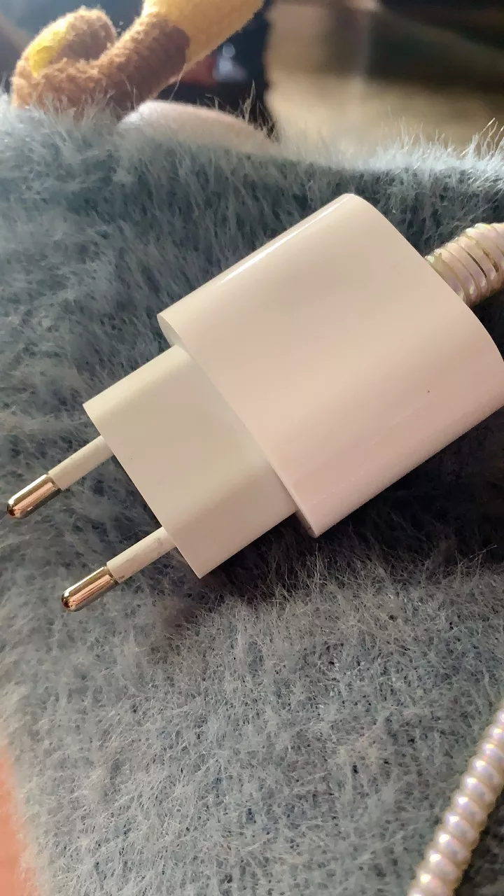 Hộp sản phẩm Sạc Apple 20W USB-C Power Adapter