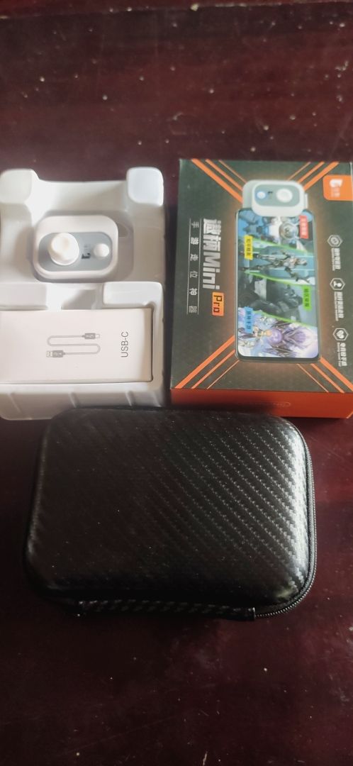 Gamwing Mini Pro với joystick và các nút điều khiển