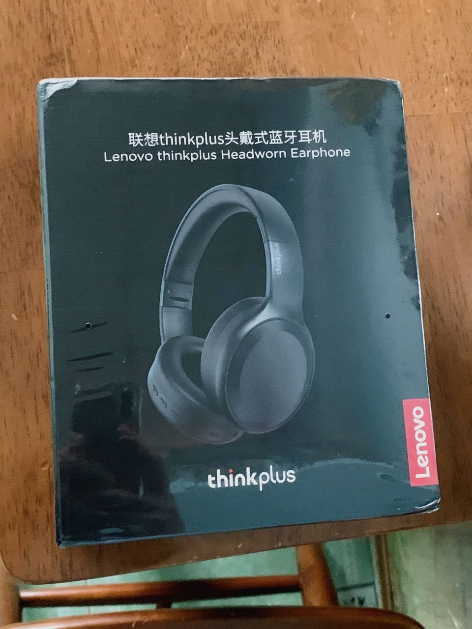 Lenovo TH30 - thiết kế tai nghe