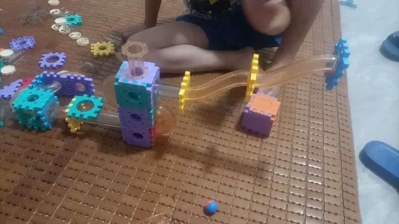 Các chi tiết đồ chơi bánh răng