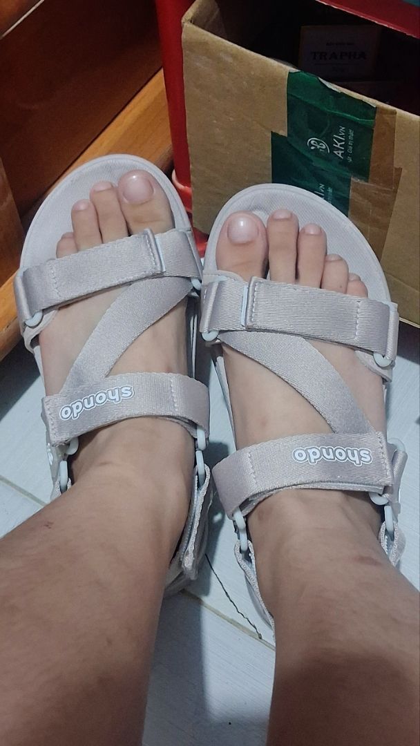 Mẫu giày sandal Shondo màu nâu