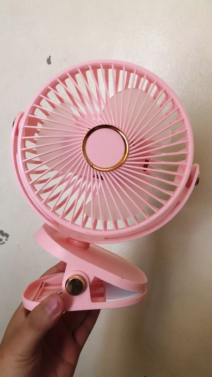 Quạt để bàn mini