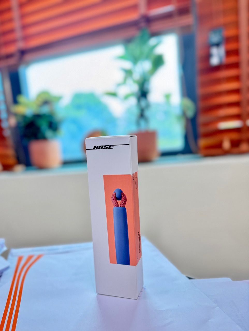 Quai xách phối màu cho loa Bose