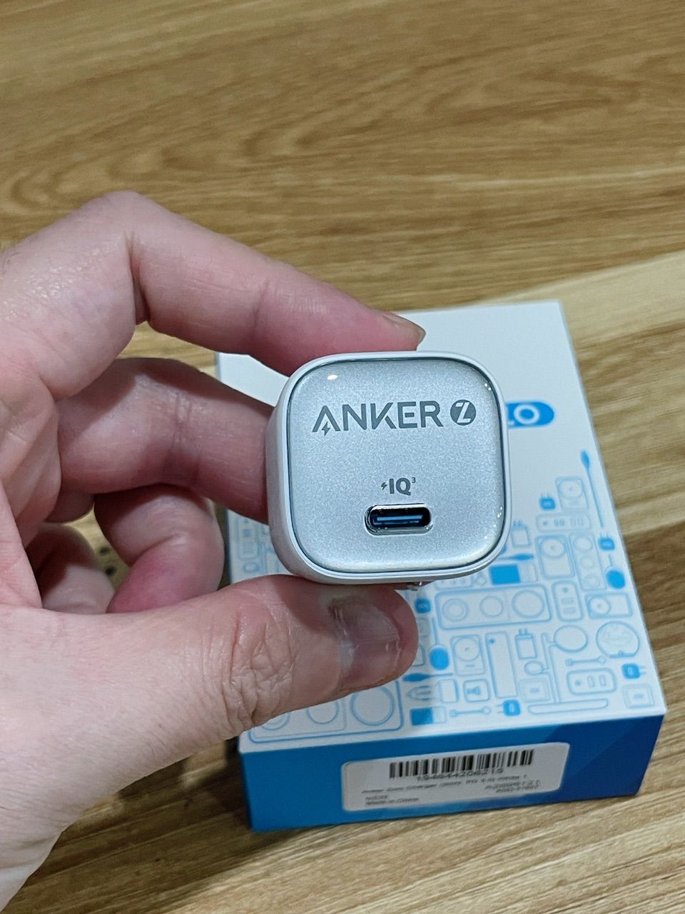 Thiết kế sạc Anker