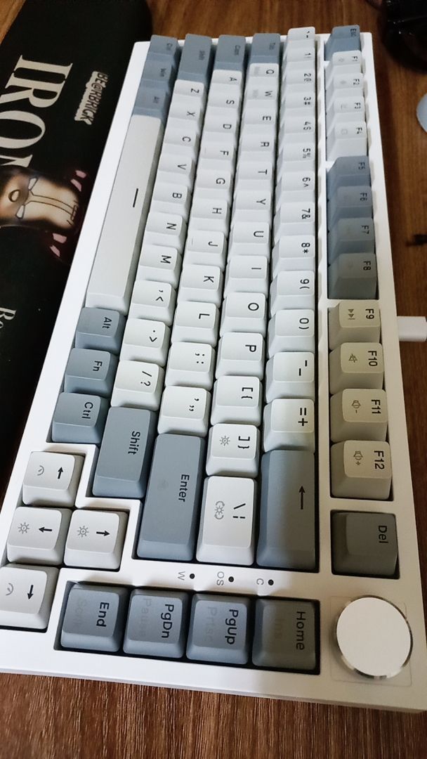 Thiết kế layout 82 phím của K85