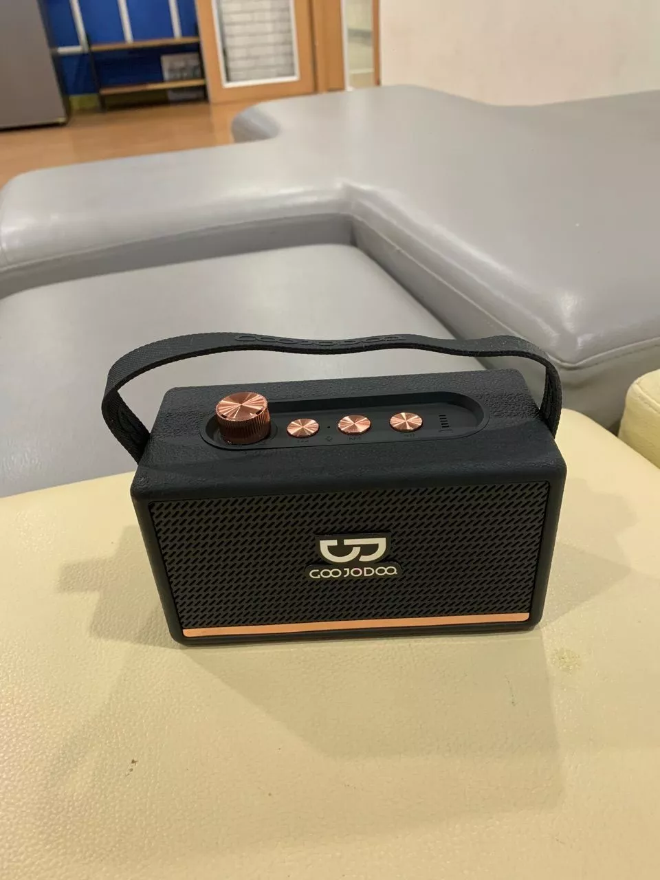 Thiết kế loa Bluetooth Goojodoq LED RGB