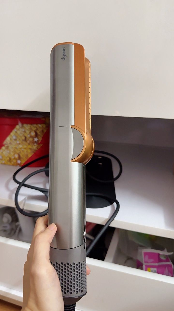 Máy sấy duỗi tóc Dyson