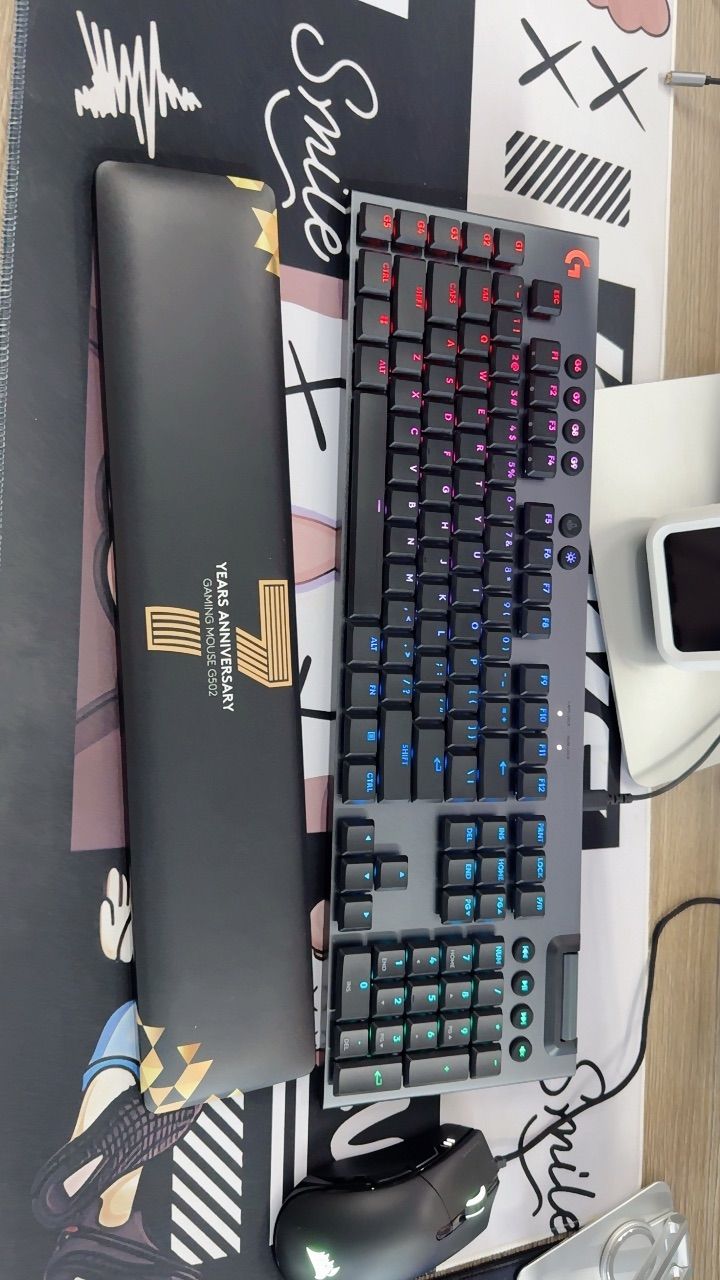 Lót tay Logitech G cho góc máy