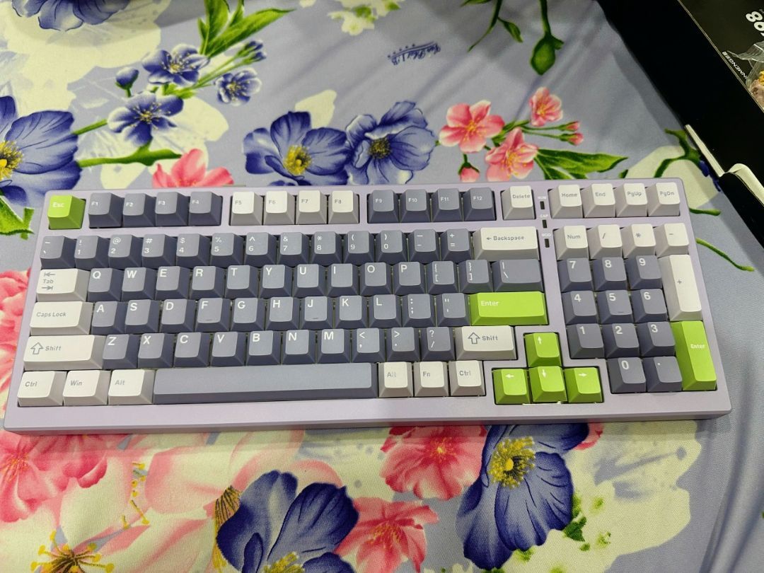 Socket hotswap trên Xinmeng X98 Pro