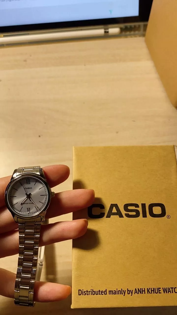 Mặt số và dây đeo thép không gỉ đồng hồ Casio LTP-V005D-2B3UDF