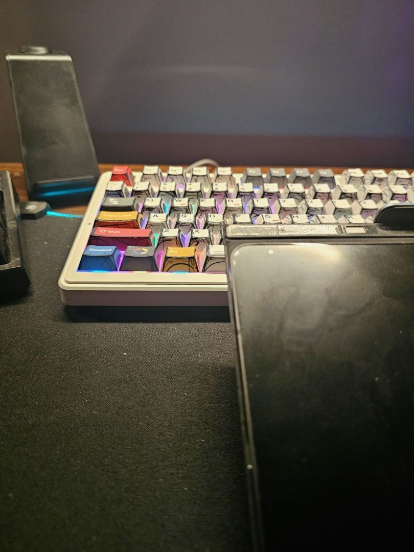 Chuột không dây LEAVEN Dark Ailen D4 LED RGB