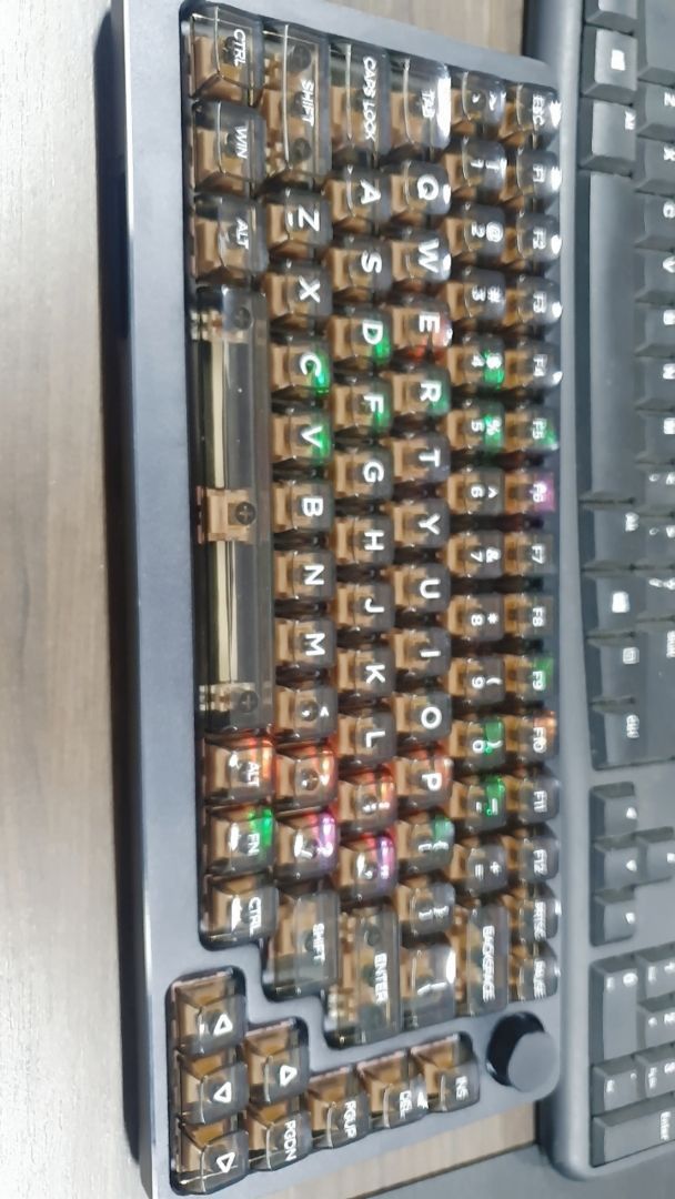 LED RGB trên bàn phím ATAS K83