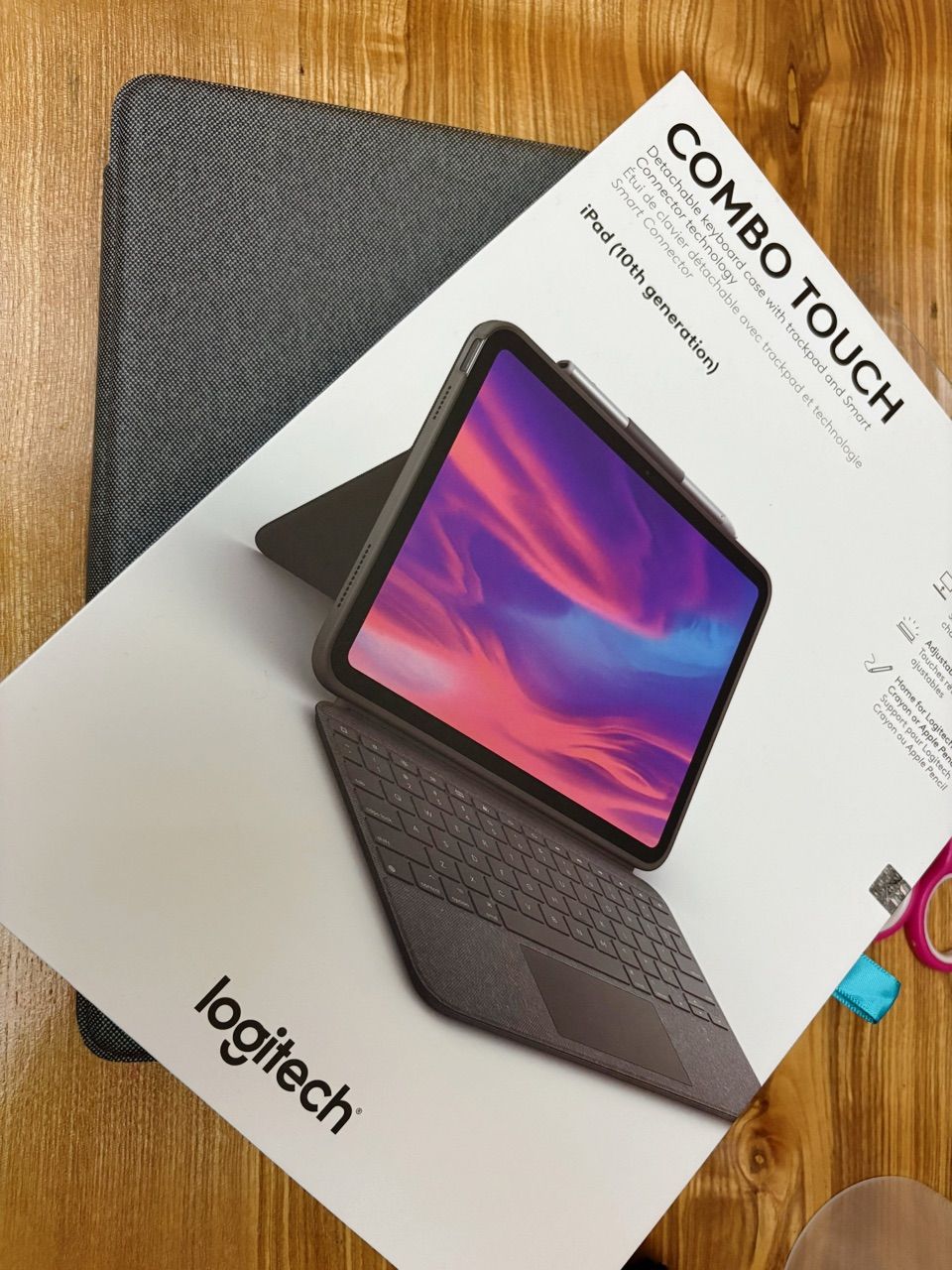 Bàn phím Logitech cho iPad