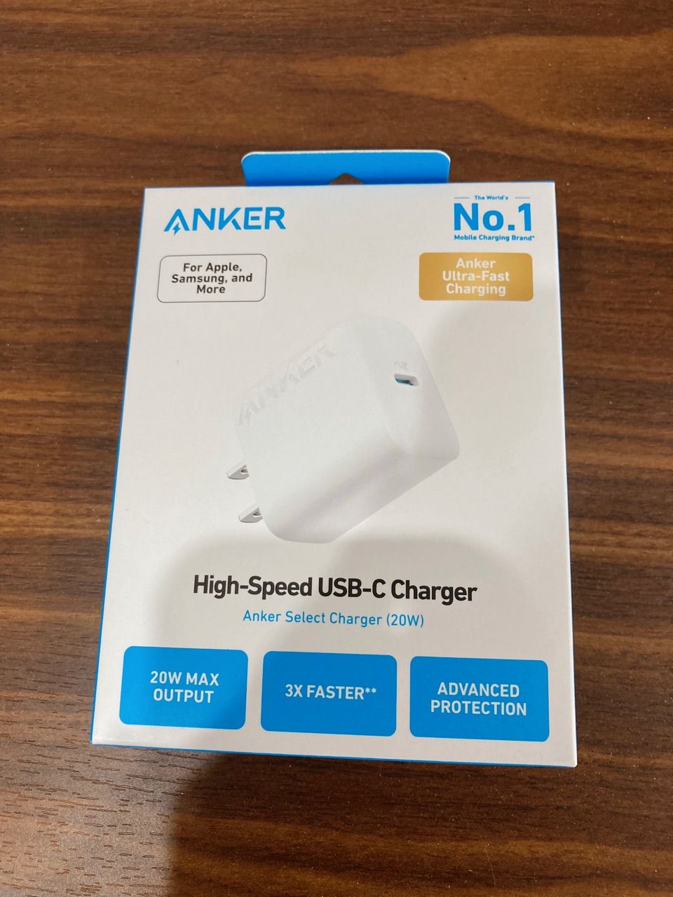 Thiết kế nhỏ gọn của sạc Anker