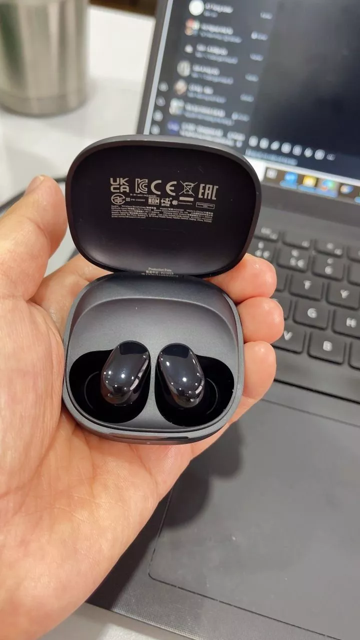 Chi tiết tai nghe Redmi Buds 6 Play