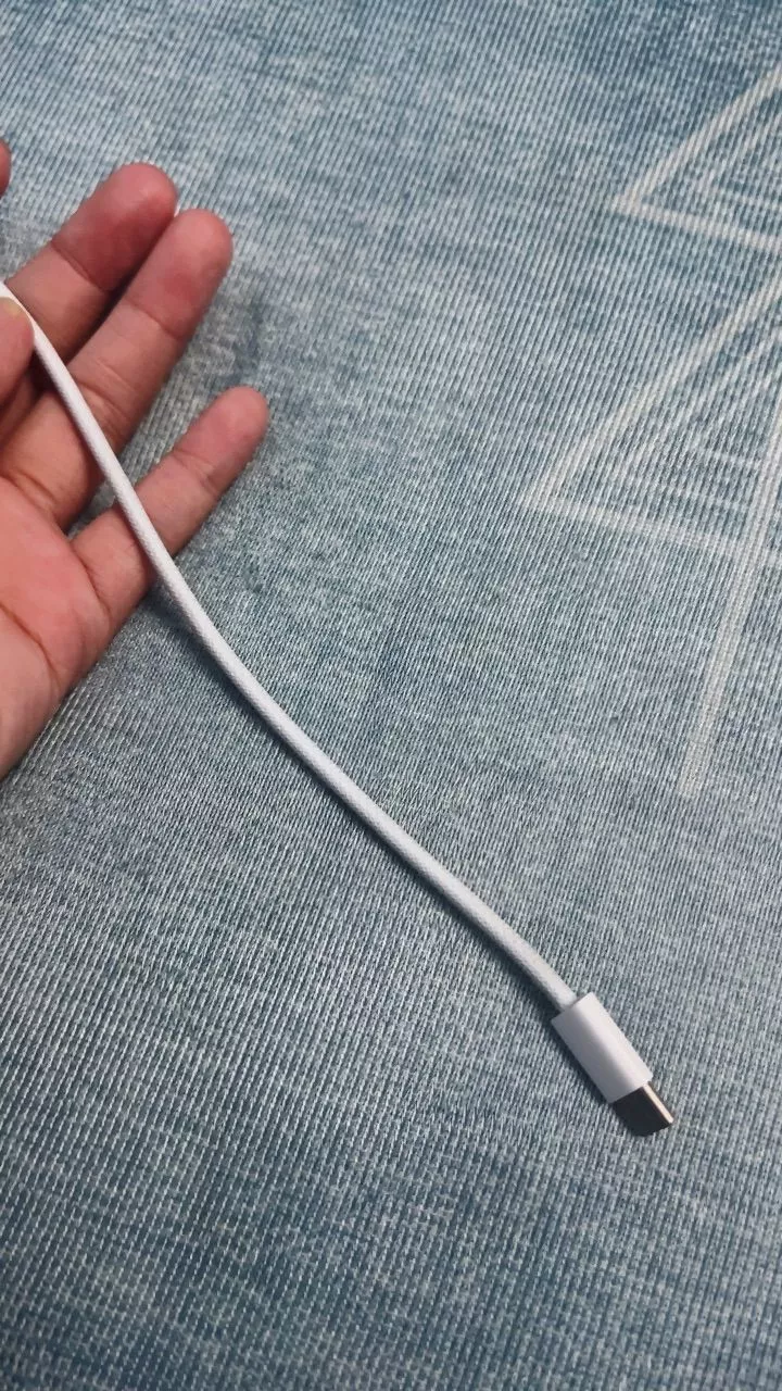 Chi tiết cáp Apple 60W