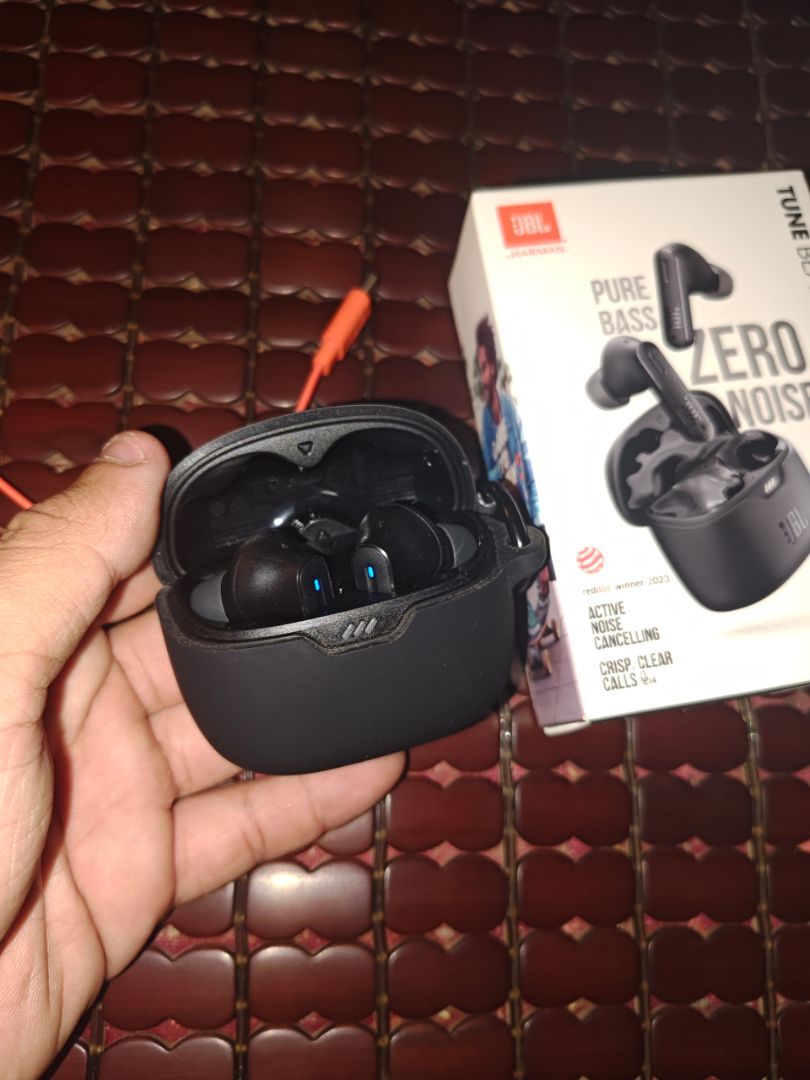 Tai nghe true wireless JBL