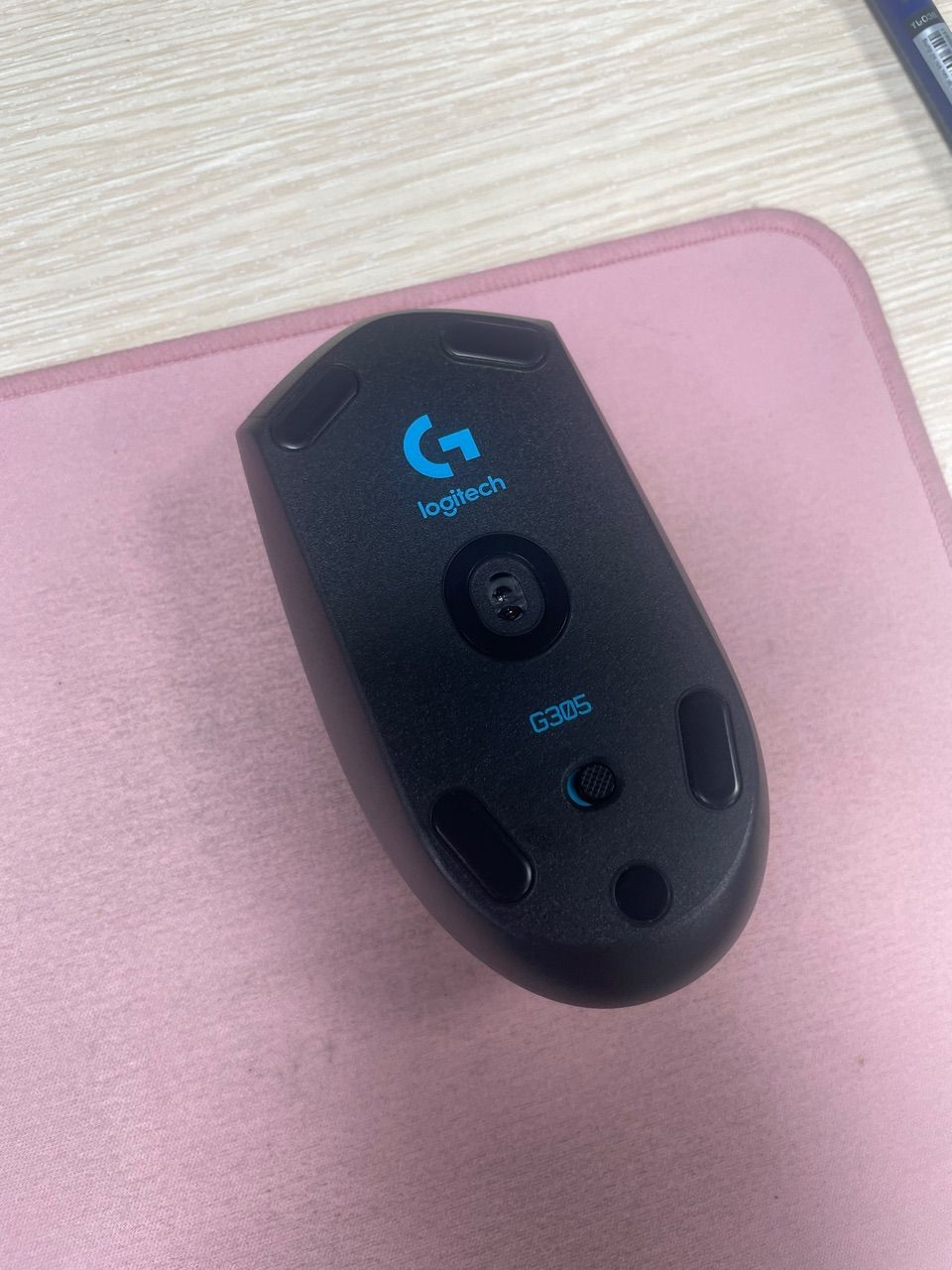 Thiết kế Logitech G305