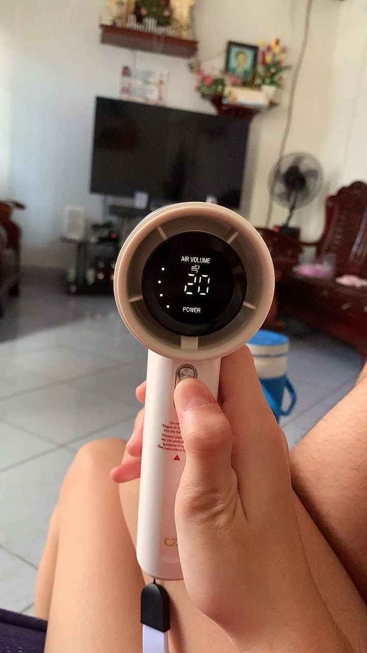 Màn hình LED quạt