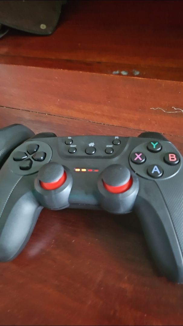 Thiết kế tay cầm chơi game