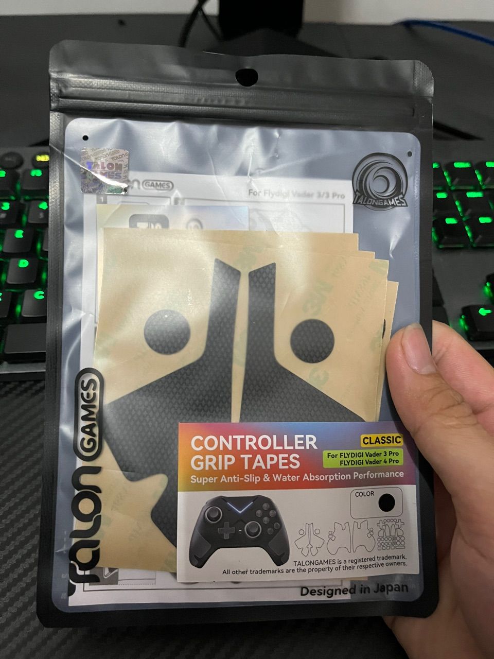 Grip Tape trên tay cầm Flydigi Vader