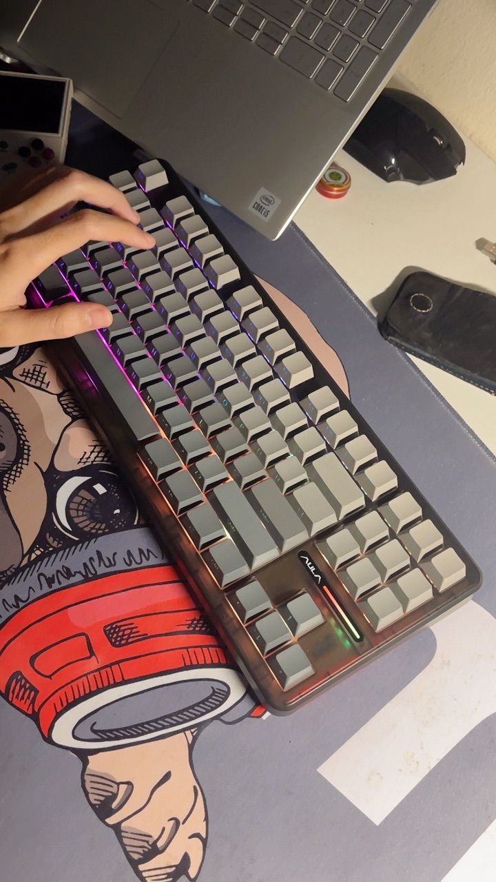 Đèn RGB trên bàn phím AULA F87