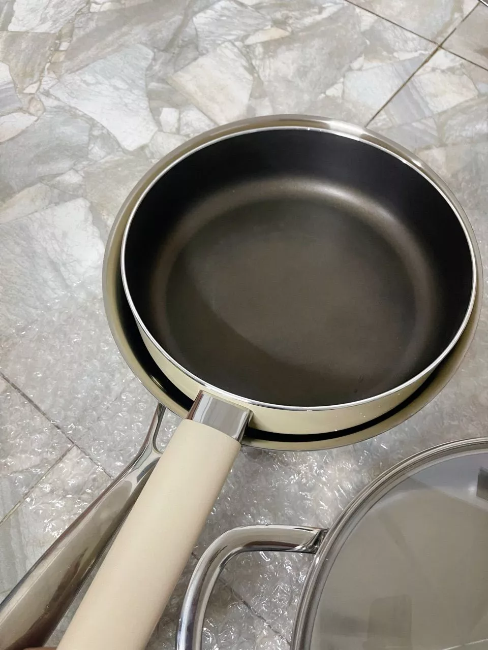 Các size chảo Elmich EL-4718OL