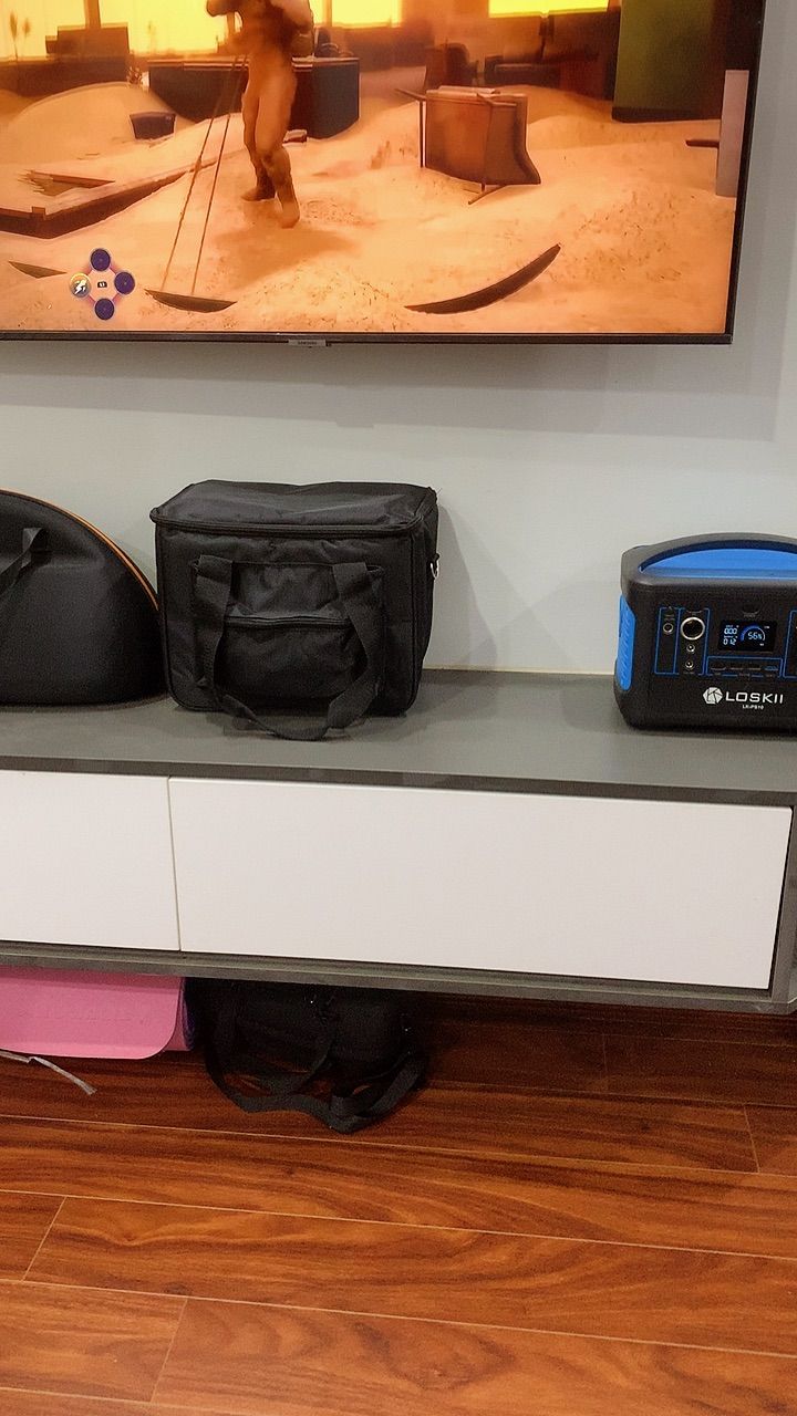 JBL Authentics 200 mặt trước