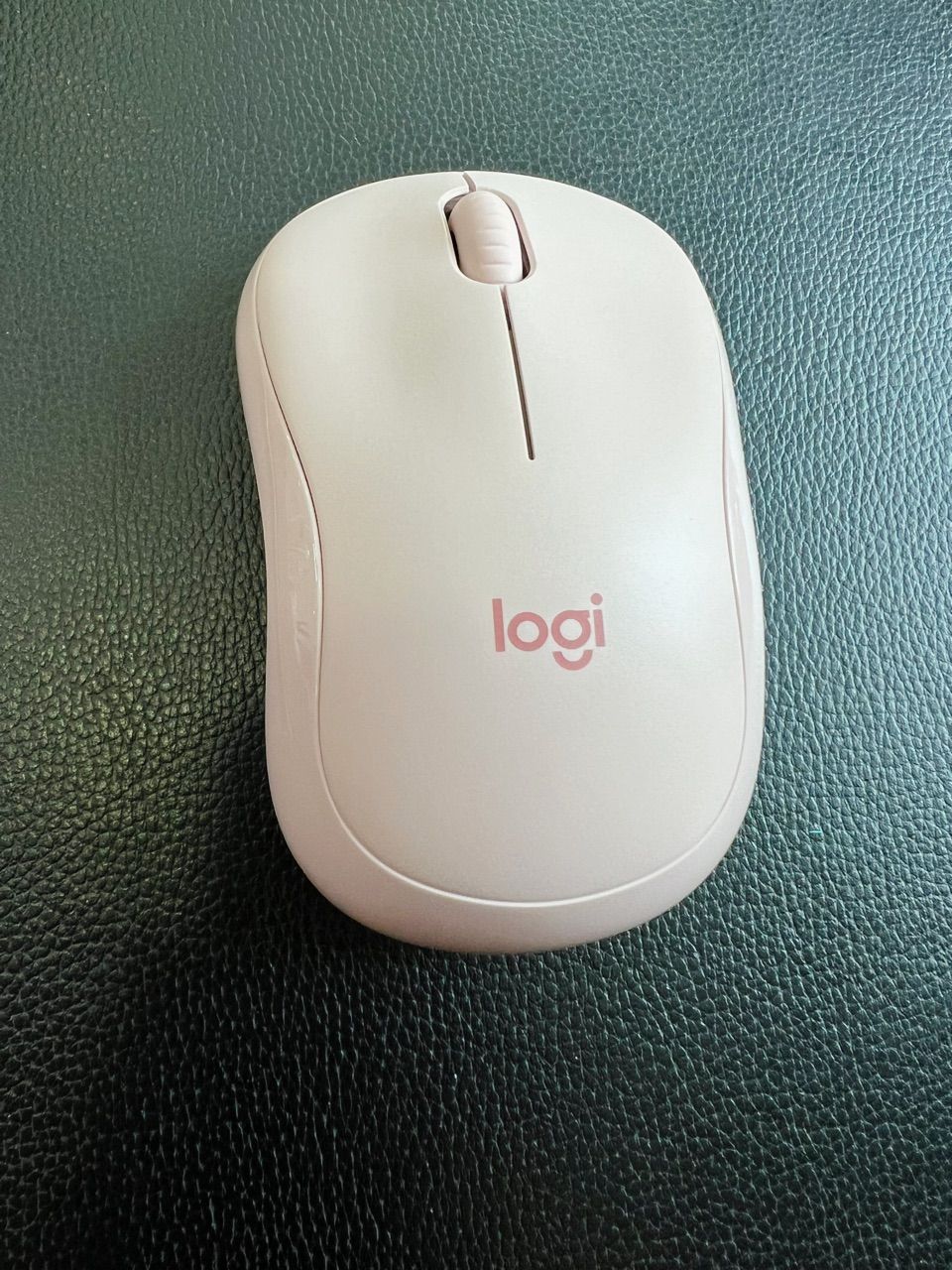 Chuột Logitech M240 dùng với nhiều nền tảng