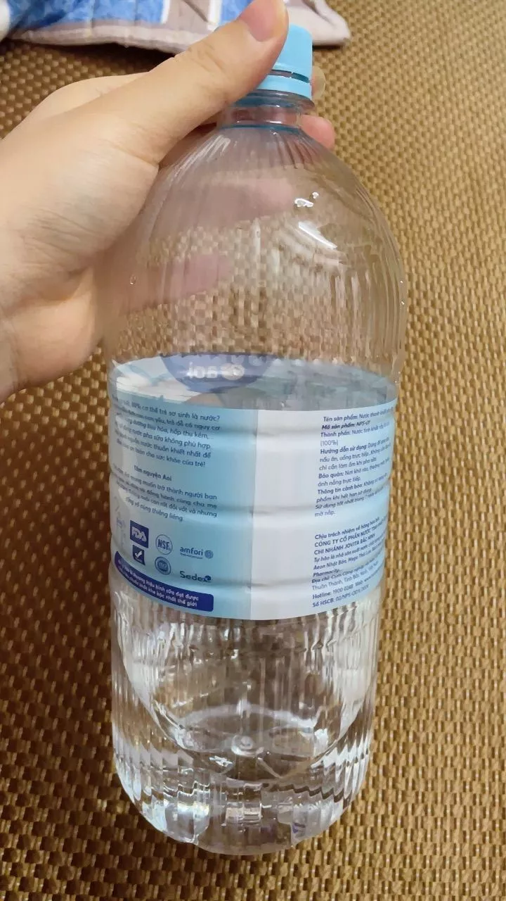 Chi tiết bao bì nước pha sữa Aoi