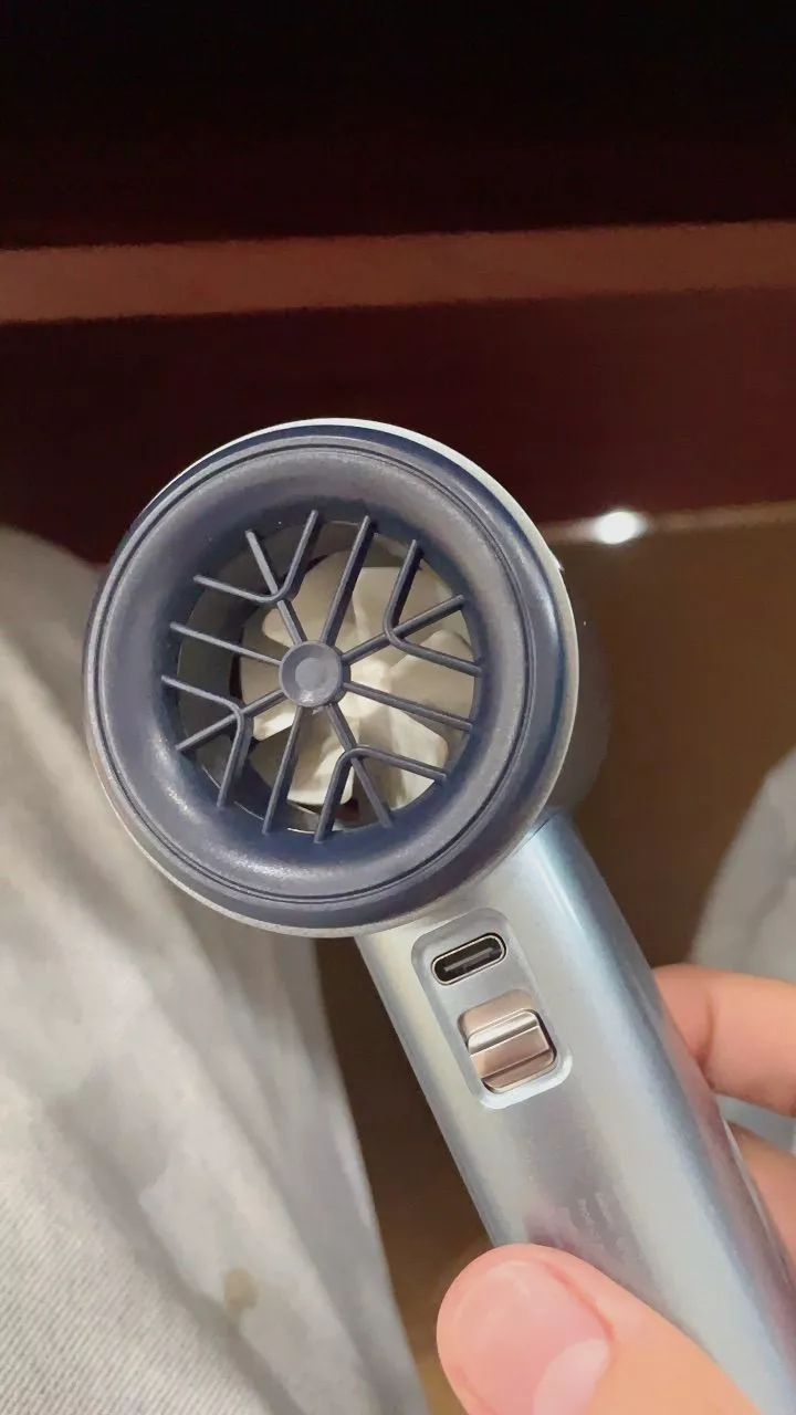 Màn hình LED của quạt