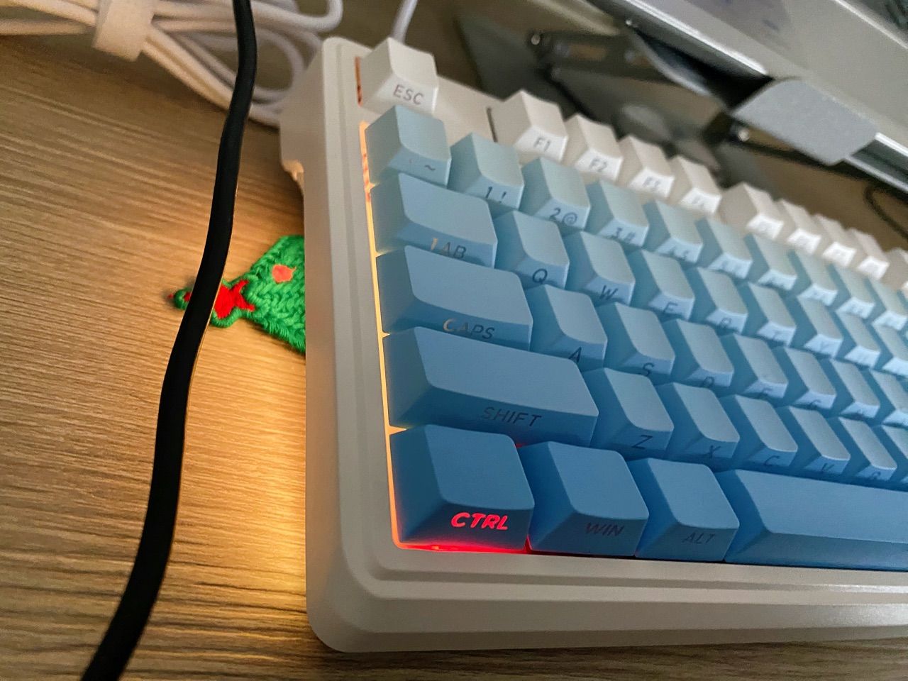 Đèn RGB trên bàn phím ATAS YG102