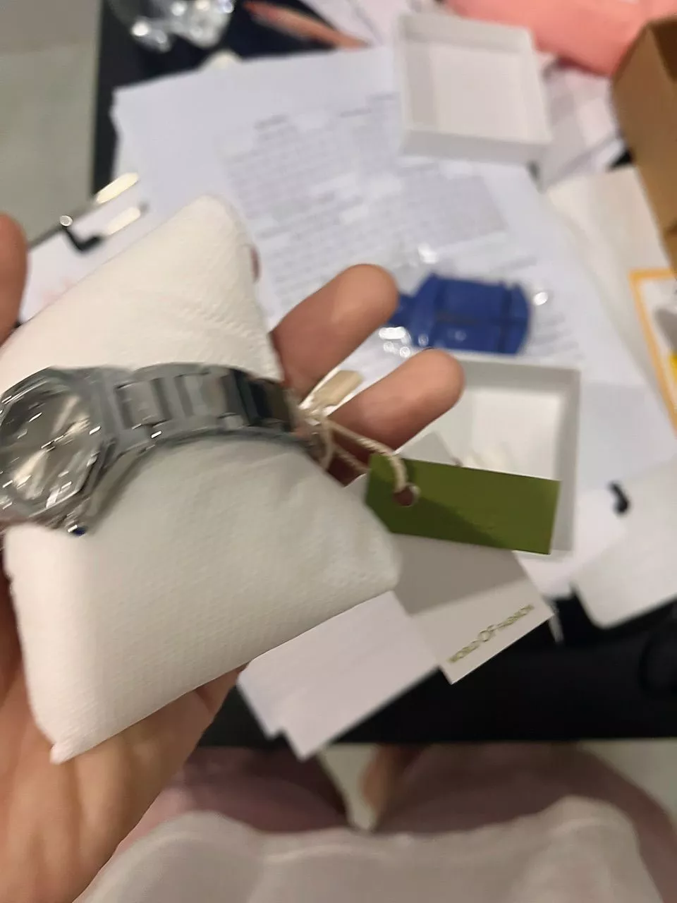 Đồng hồ nữ IEKE hộp đựng và phụ kiện