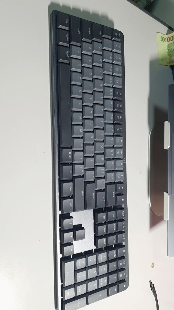 Thiết kế phím thấp Logitech MX Mechanical