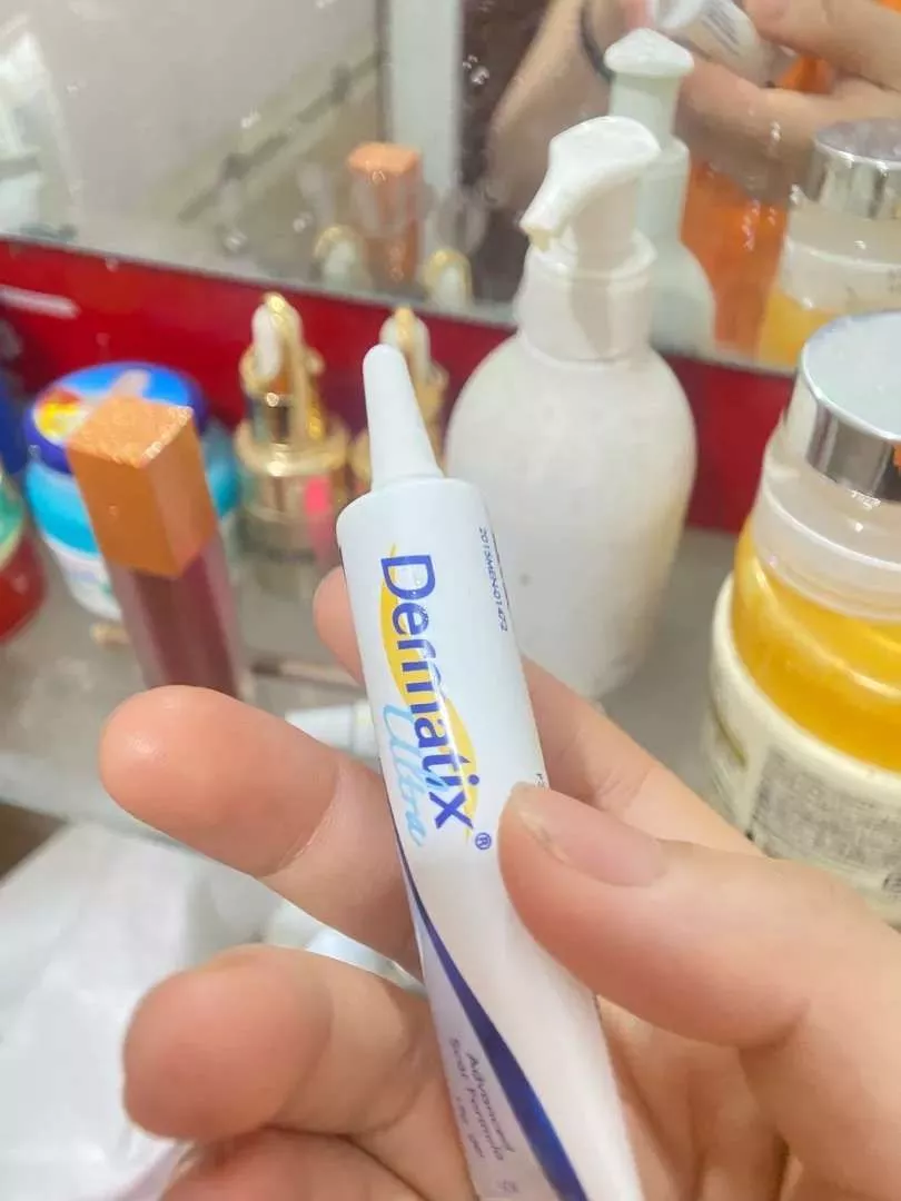 Chi tiết gel Dermatix