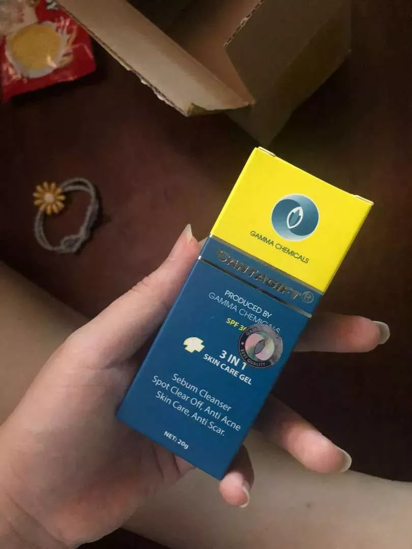 Hướng dẫn dùng kem mụn