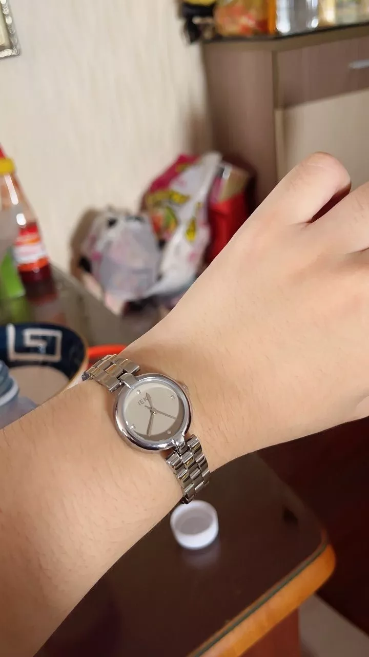Đồng Hồ Nữ IEKE Mặt Tròn Số Đính Đá Size 25