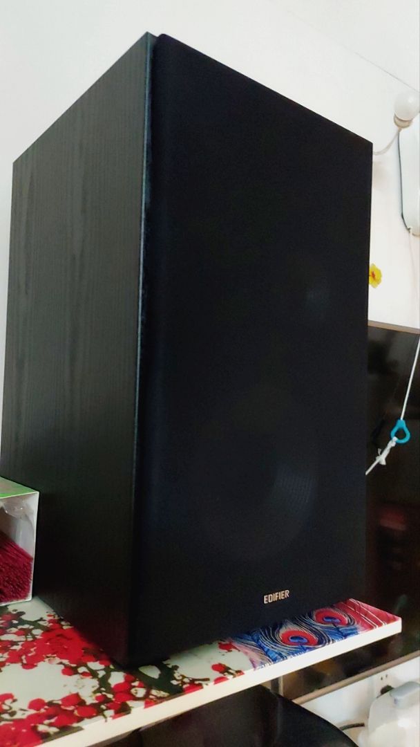Loa EDIFIER R2850DB trong hệ thống giải trí