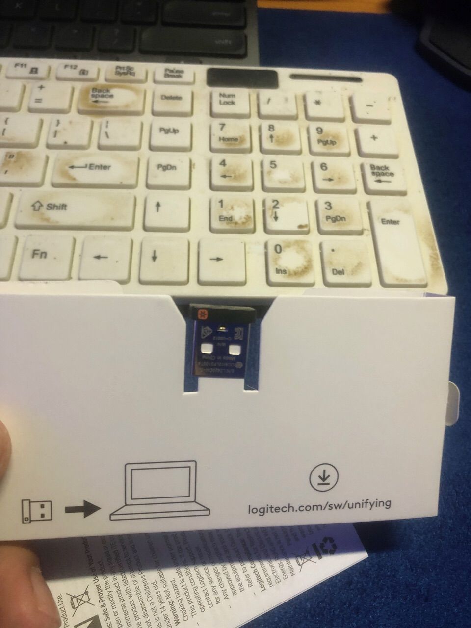 Logitech Unifying Receiver kết nối USB