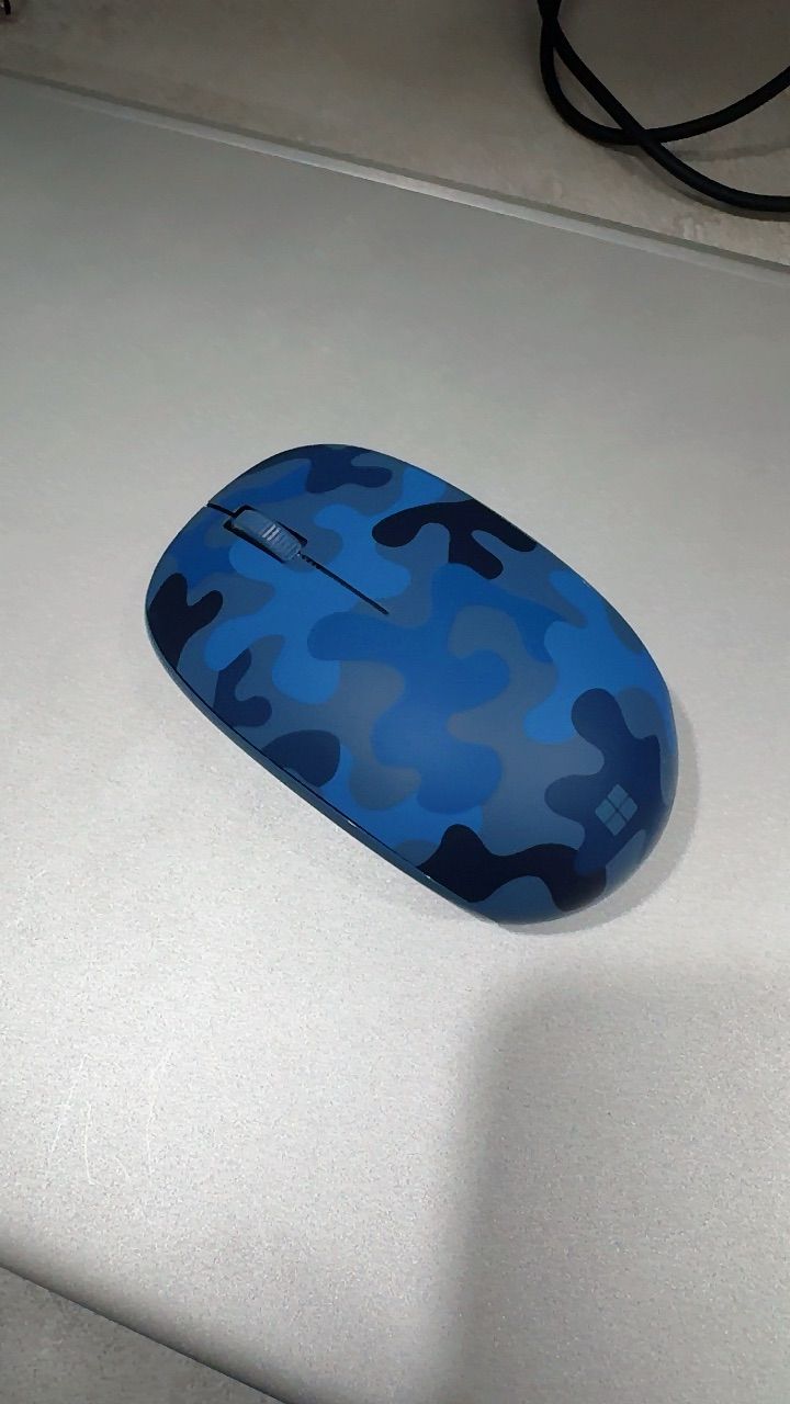 Chuột Microsoft Camo màu xanh đen
