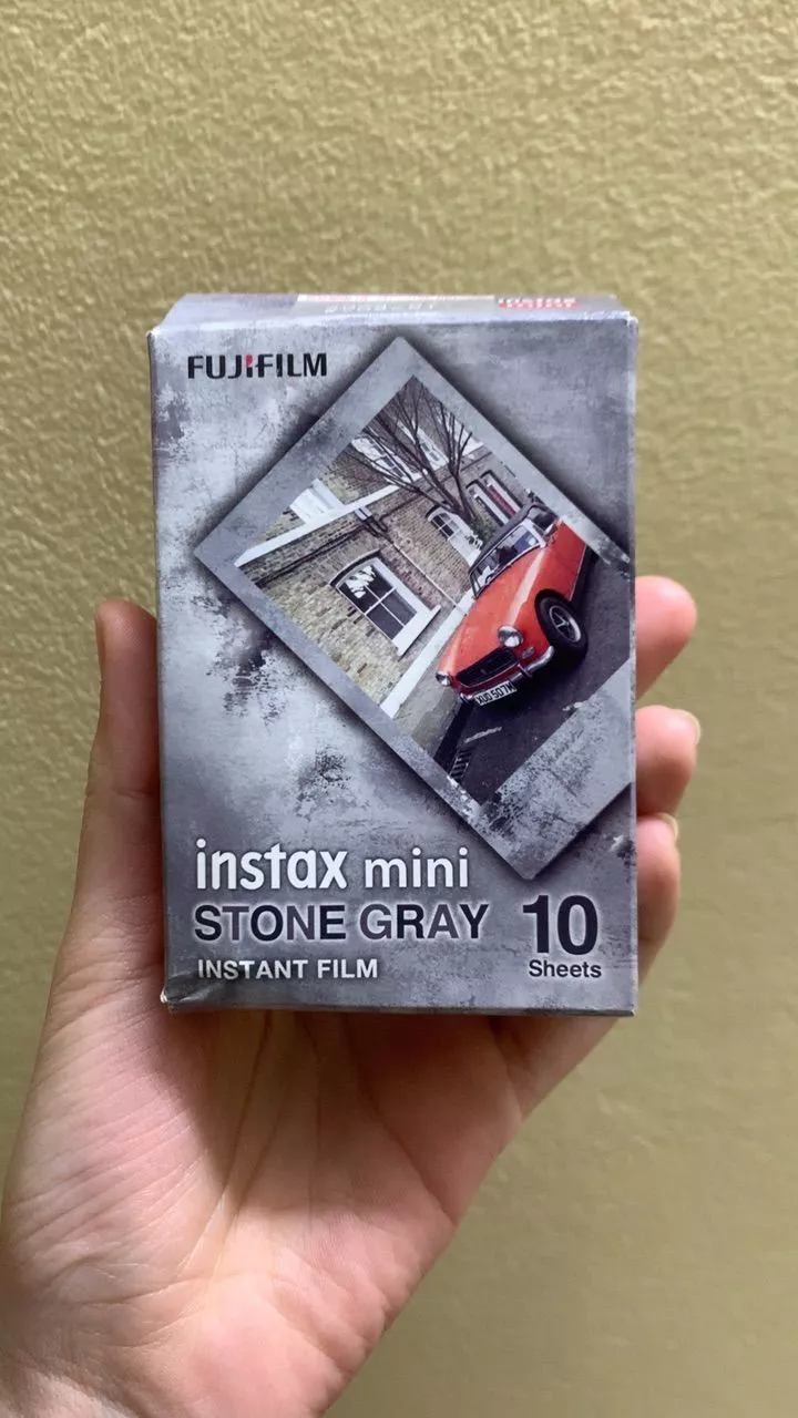 Phim Instax Mini Fujifilm Date 12/2027 cho máy chụp lấy liền