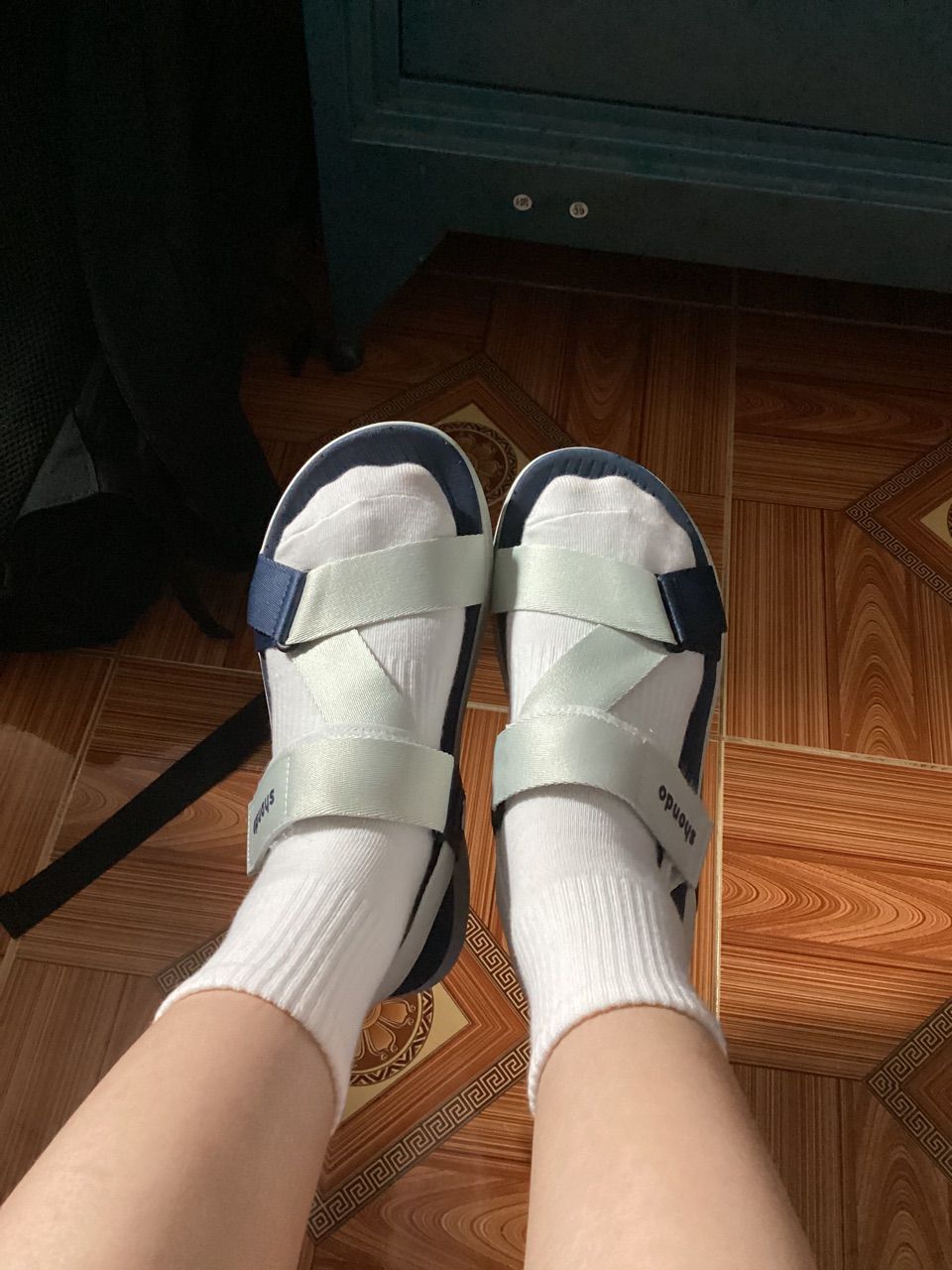 Các lựa chọn màu của sandal Shondo F7R