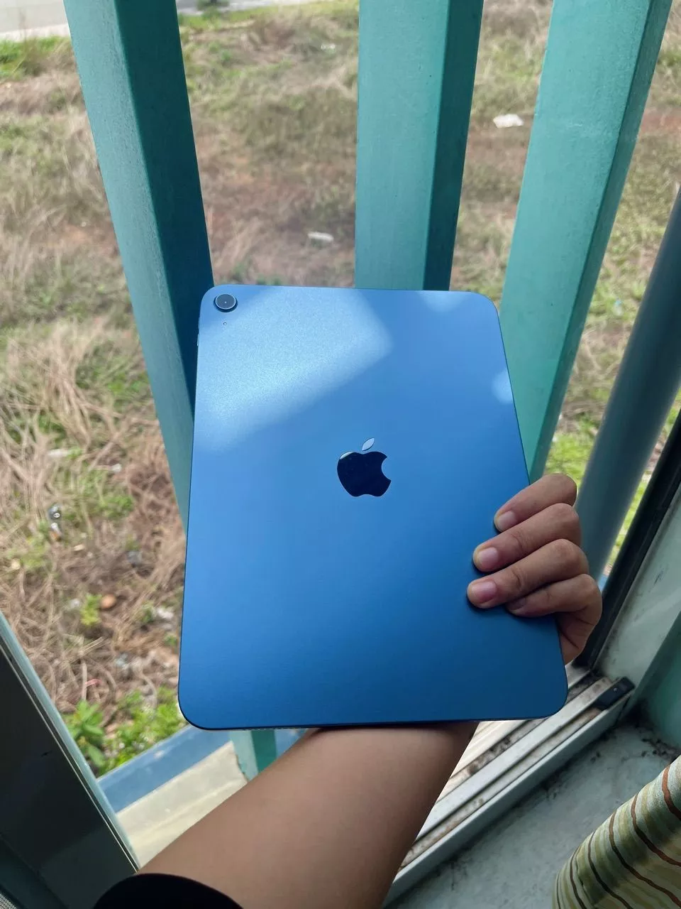 Apple iPad A16 11 inch 2025 - chi tiết thiết kế